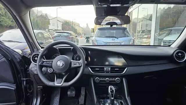 Alfa Romeo Giulia ROMEO Giulia 2.2 Turbodiesel 160 CV AT8 Bus 02/2020-photo-9