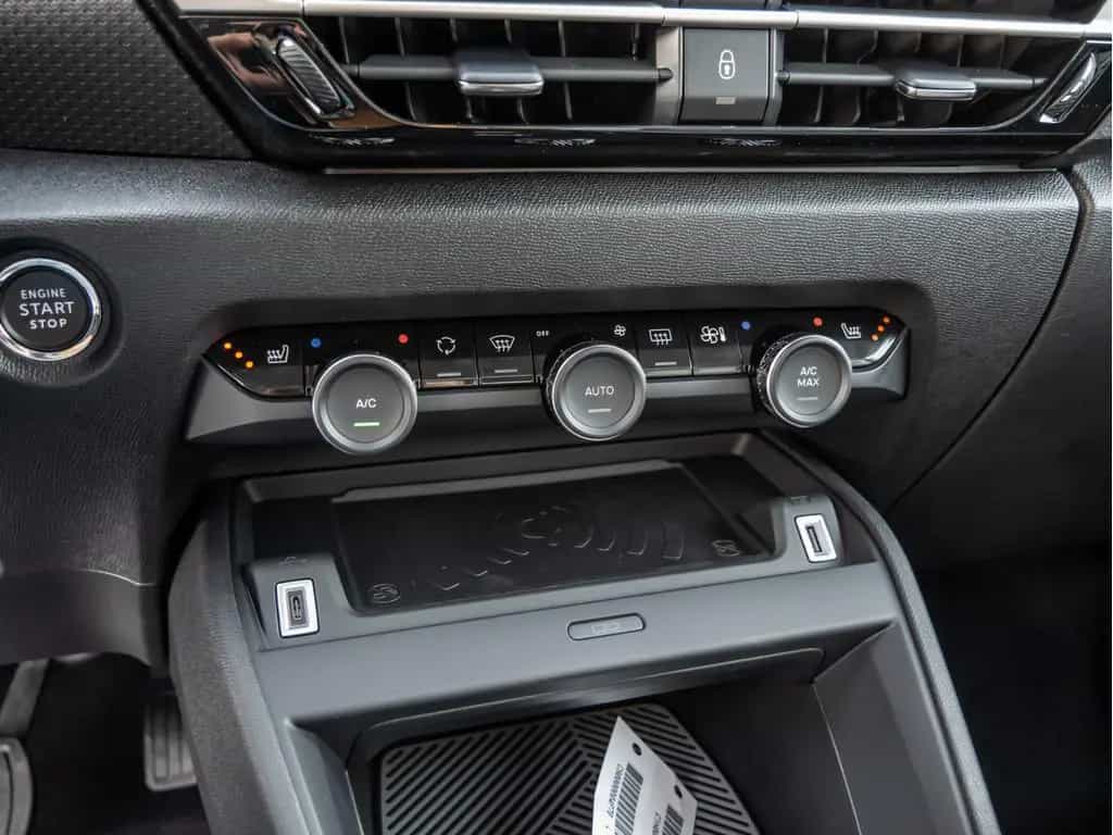 Citroën C4 Lim. 1.2 Max 145 mHEV Schiebedach + Allwetter 12/2025-photo-13