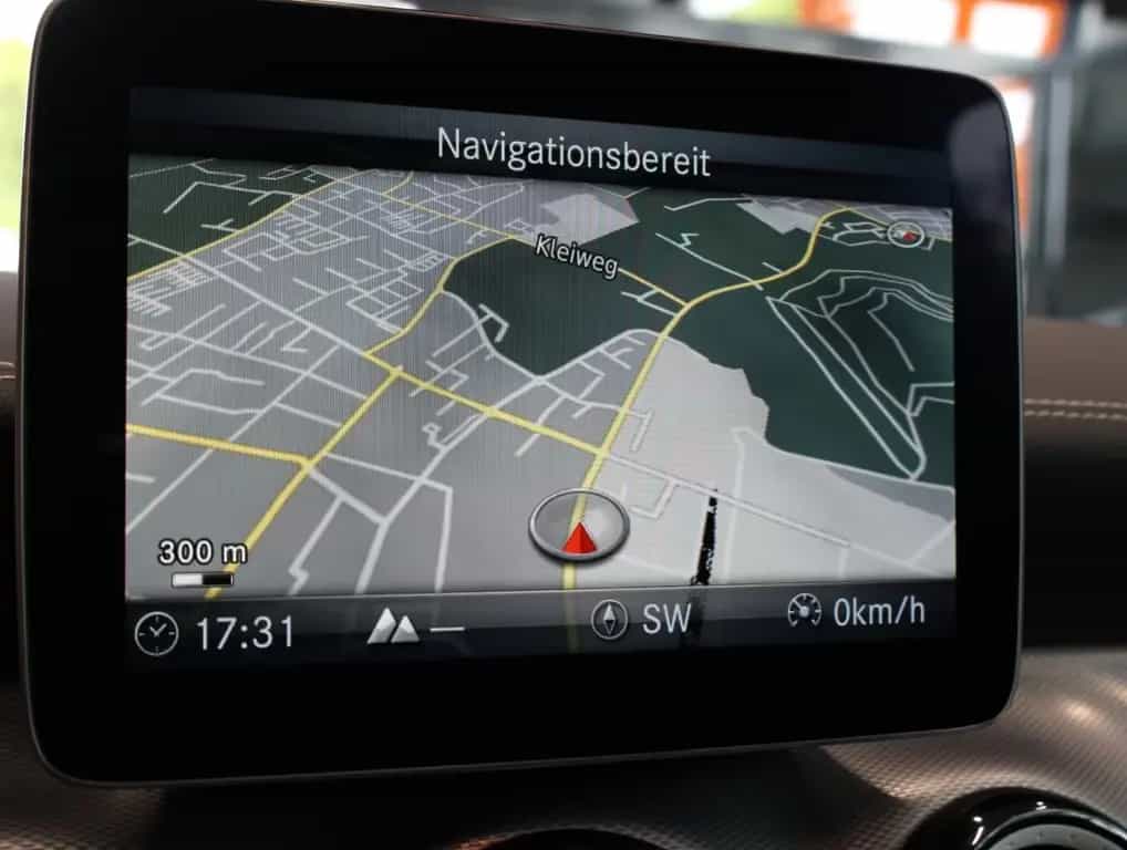 Mercedes-Benz A-Class 200 AMG Line BlueEff 06/2018-photo-13
