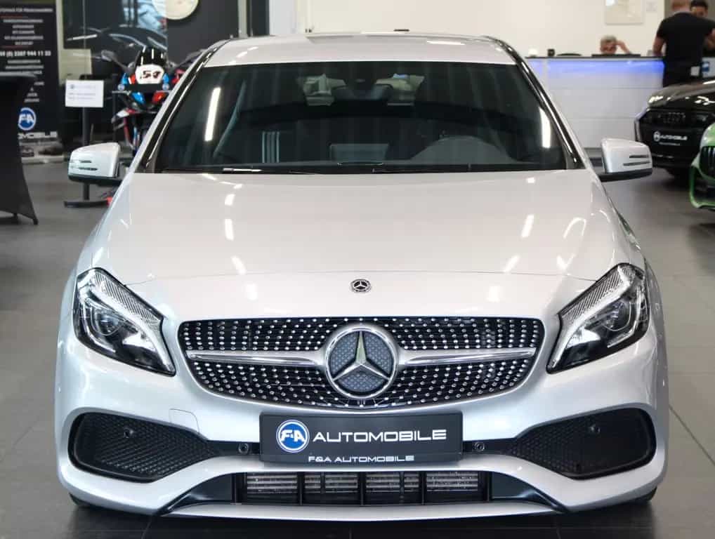Mercedes-Benz A-Class 200 AMG Line BlueEff 06/2018-photo-2