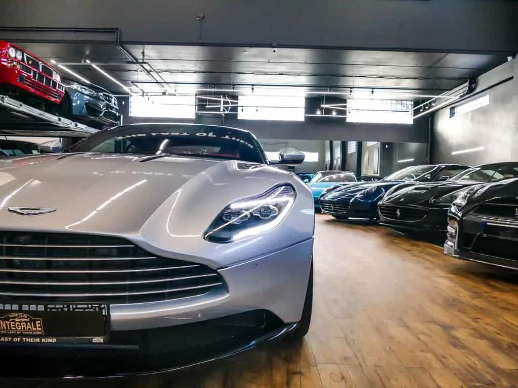 Aston Martin DB11 5.2 V12 AMR Launch Edition 1 0f 1000 01/2017-photo-13