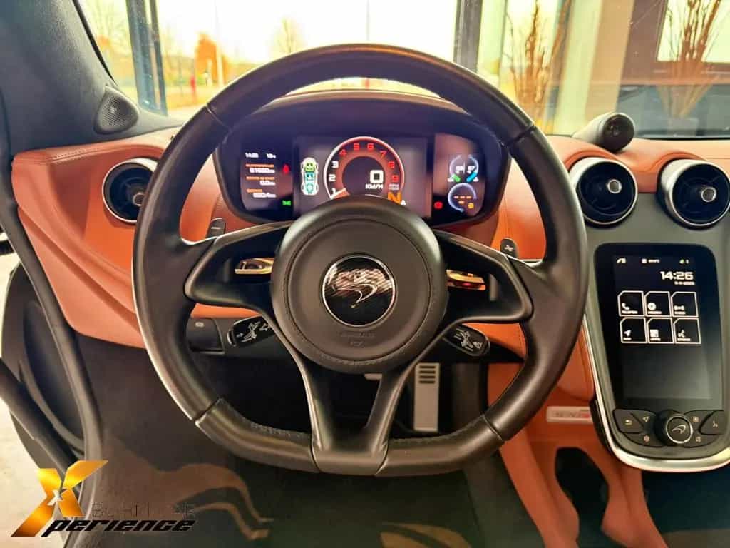 McLaren 570S - Lift - Bowers and Wilkins - MwSt. ausw. 05/2016-photo-11