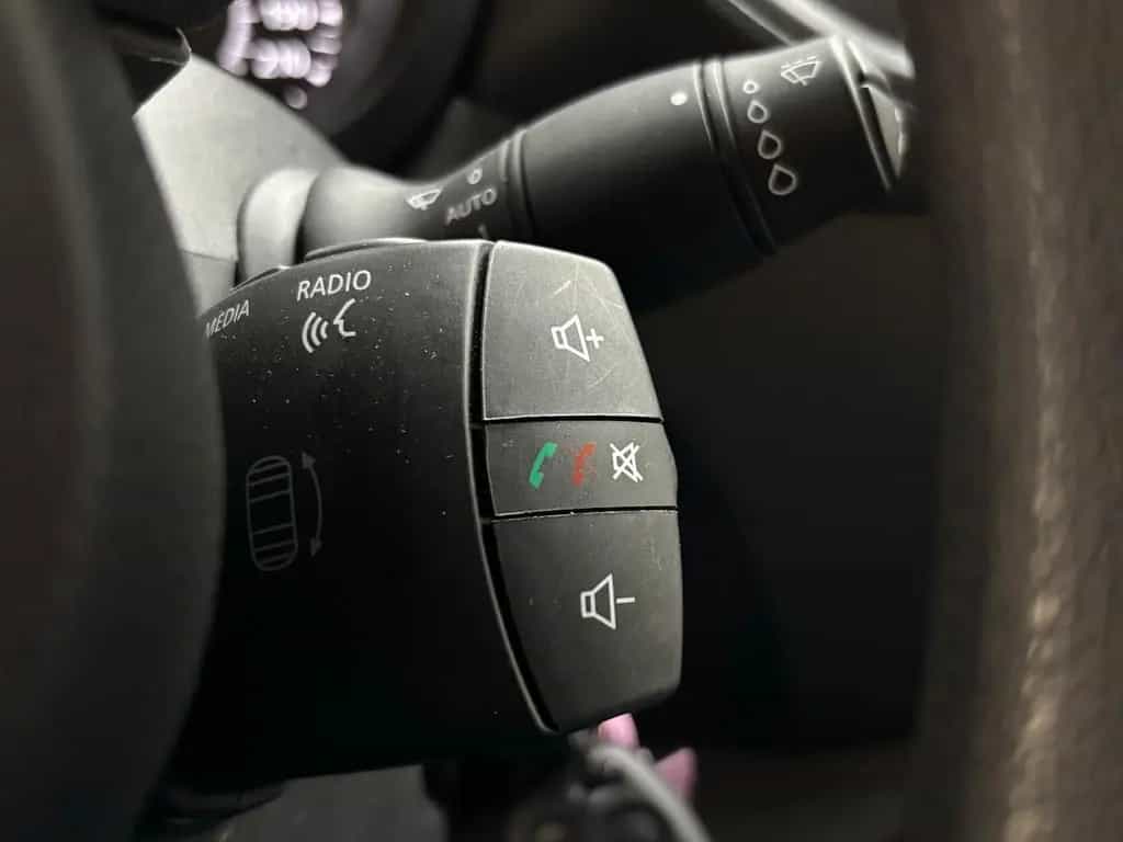 Opel Movano L2H2 Klima Navi 9-Sitze 08/2021-photo-12