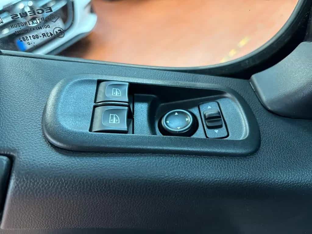 Opel Movano L2H2 Klima Navi 9-Sitze 08/2021-photo-13