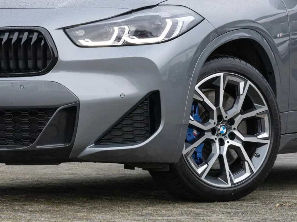 BMW X2 xDrive18d A 11/2022-photo-2