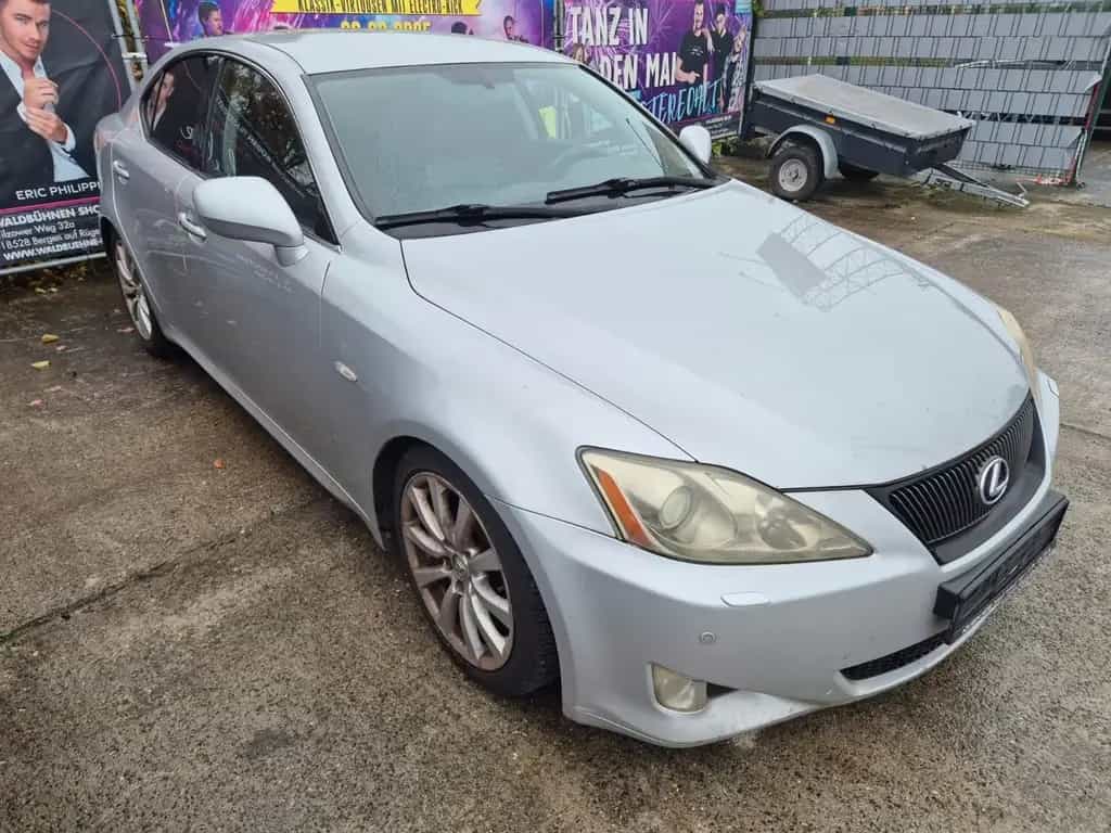 Lexus IS 220 Festpreis 05/2006-photo-0