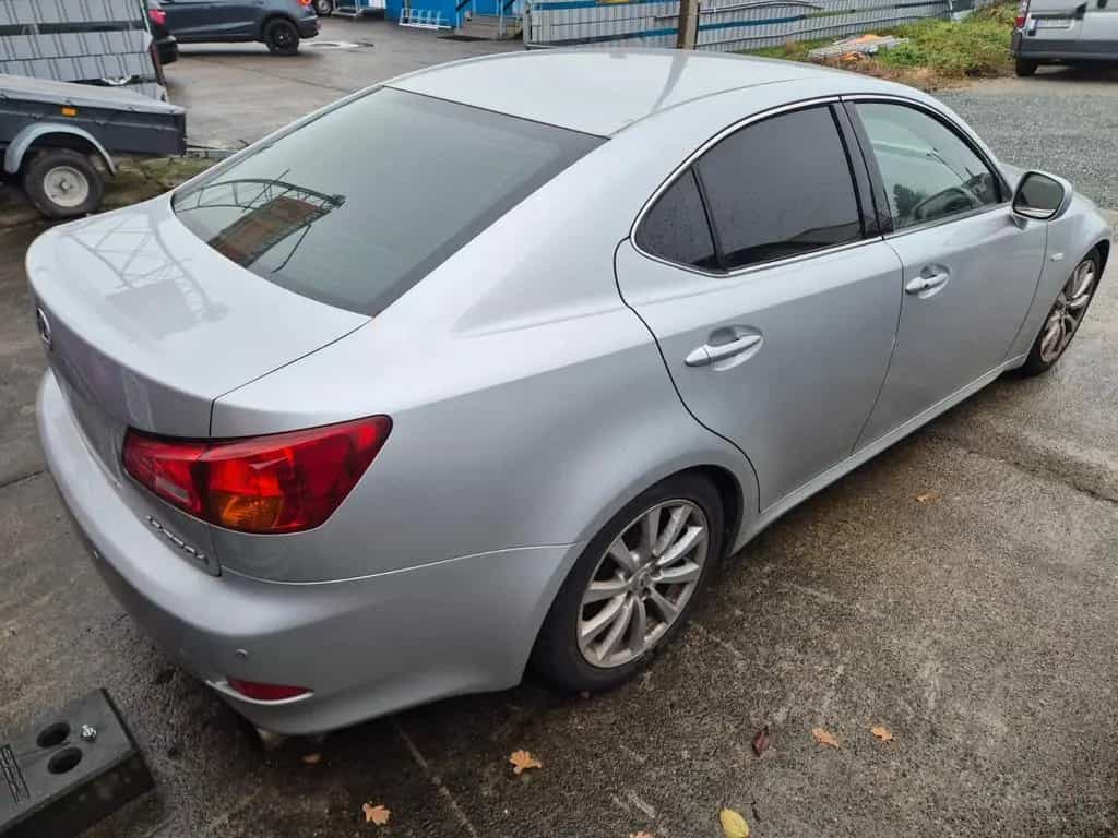 Lexus IS 220 Festpreis 05/2006-photo-1