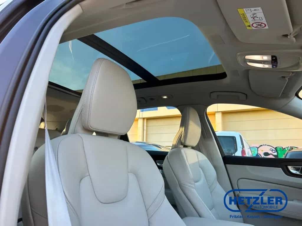 Volvo XC60 B5 Ultimate Bright AWD HUD AHK Digitales Co 10/2022-photo-13