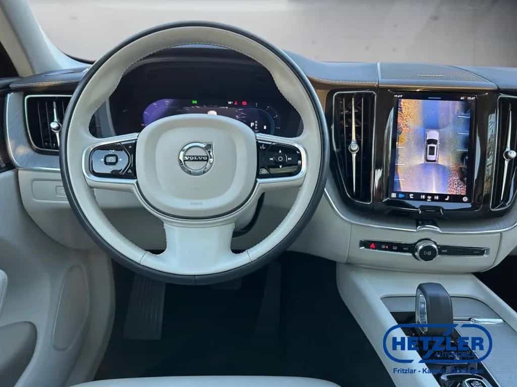 Volvo XC60 B5 Ultimate Bright AWD HUD AHK Digitales Co 10/2022-photo-8