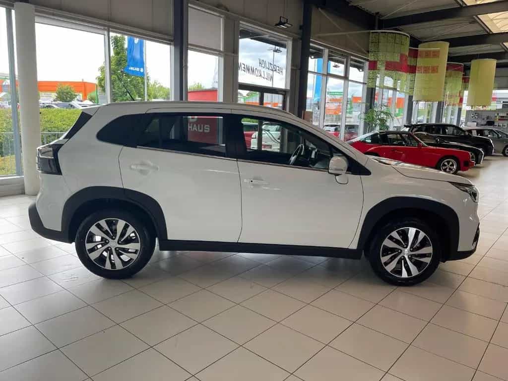 Suzuki (SX4) S-Cross S-Cross 1.4 Boosterjet Comfort+ Allrad 04/2026-photo-5