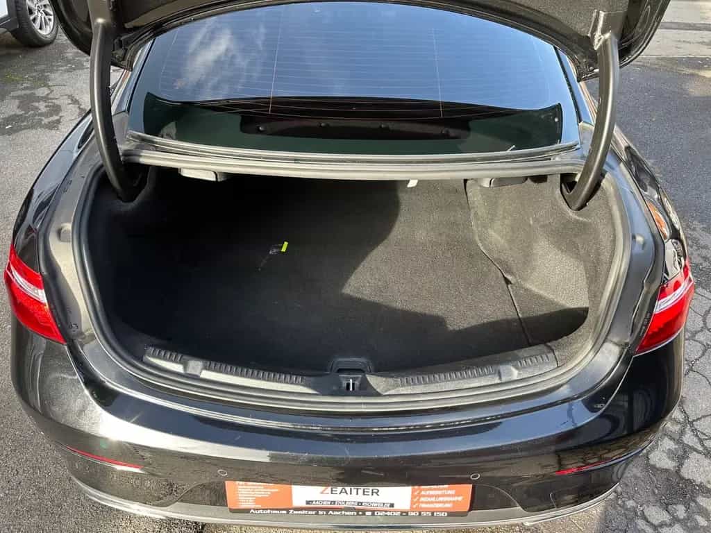 Mercedes-Benz E 300 Coupe*1.Hand*Tüv*Inspektion* 11/2018-photo-10