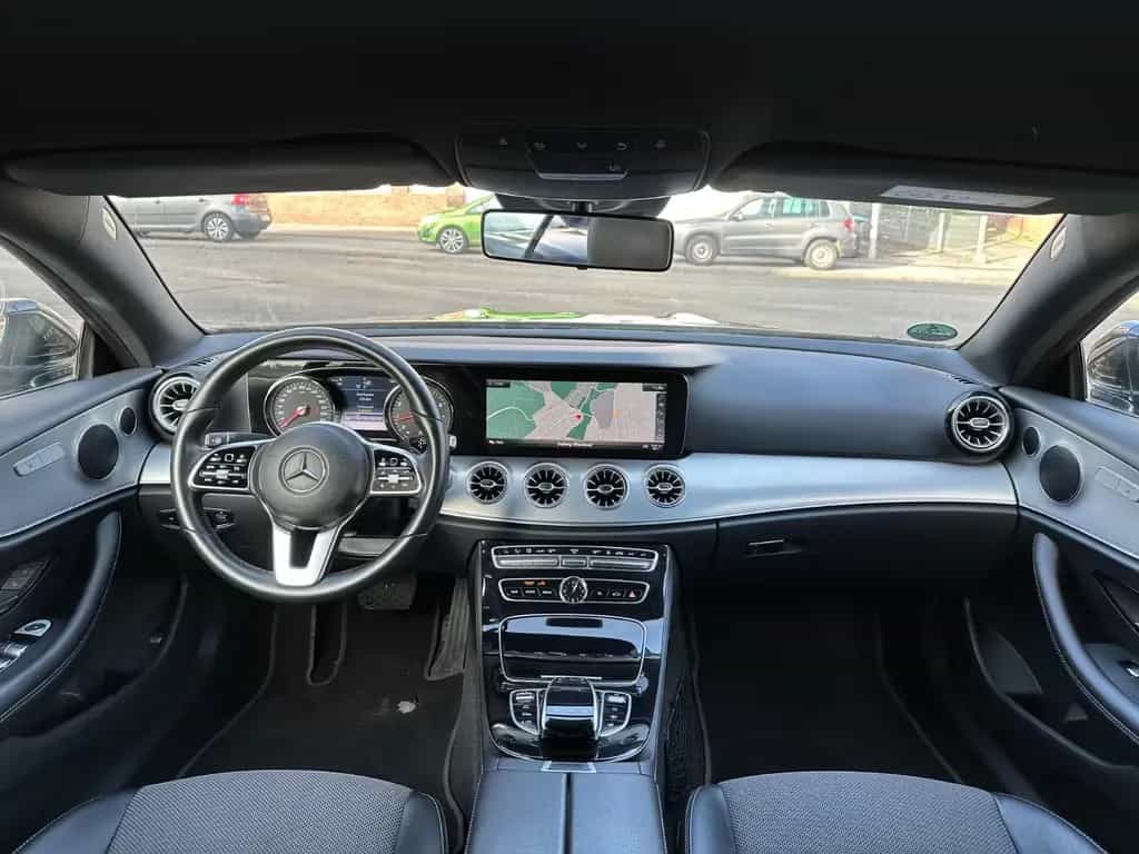 Mercedes-Benz E 300 Coupe*1.Hand*Tüv*Inspektion* 11/2018-photo-20