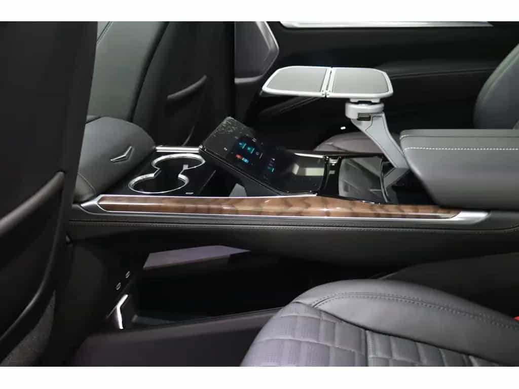Cadillac Escalade Platinum Sport,MY26,ESV,24Zoll,Chauffeu null-photo-33