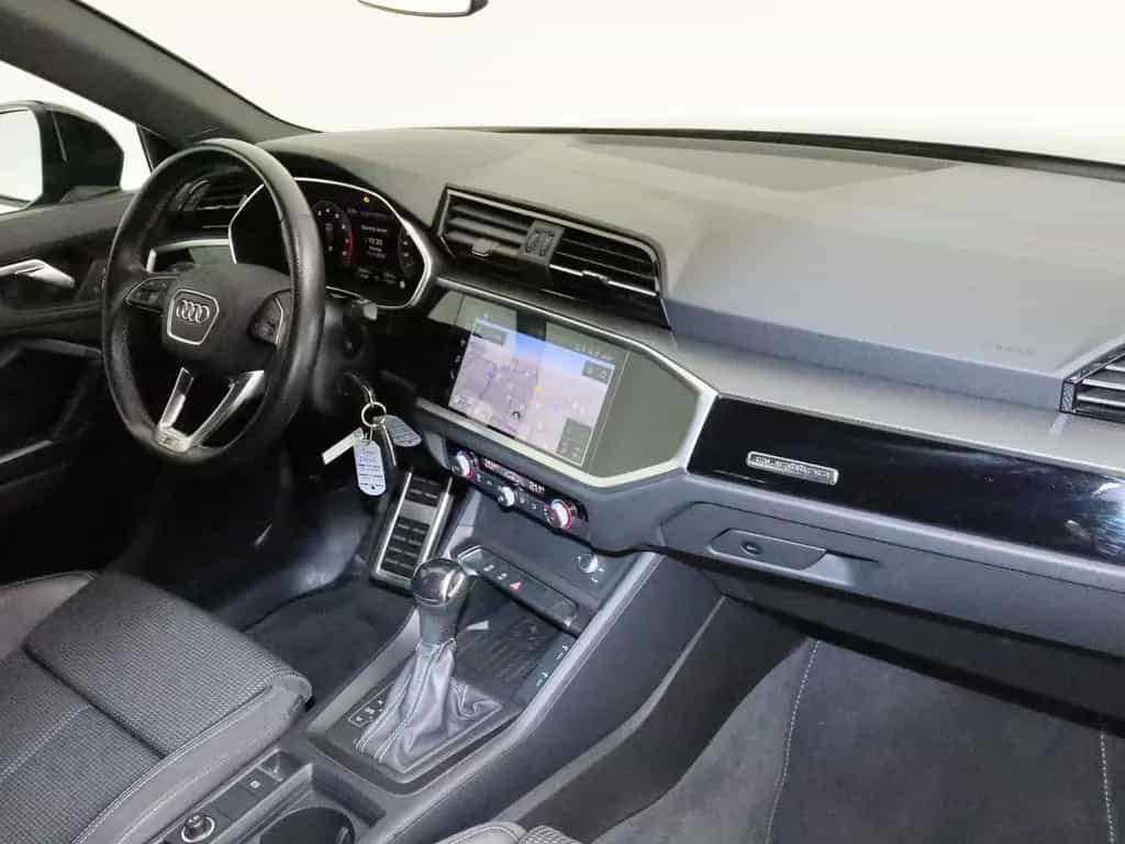 Audi Q3 40 TFSI quattro S line NAVI PDC KLIMA 09/2022-photo-5
