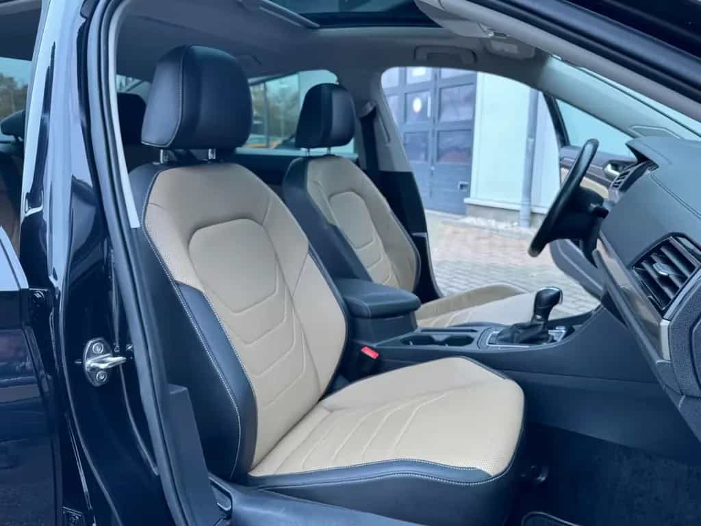 Volkswagen Jetta Sport 1.4 TSI Automatik Panoramadach LED 07/2019-photo-16