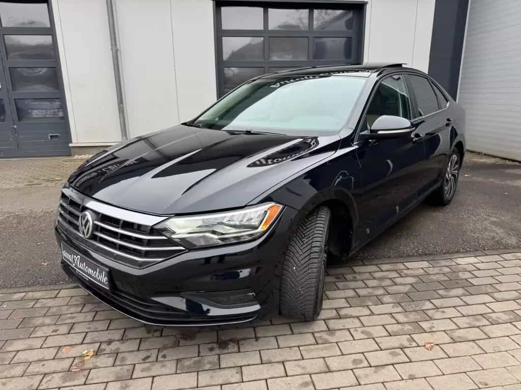Volkswagen Jetta Sport 1.4 TSI Automatik Panoramadach LED 07/2019-photo-2