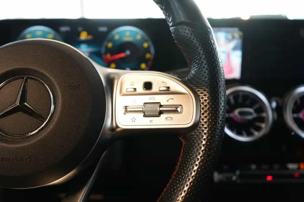 Mercedes-Benz GLB-Class 200 7G AMG Line *LED*Navi*Kamera*Virtual*AHK 09/2020-photo-19