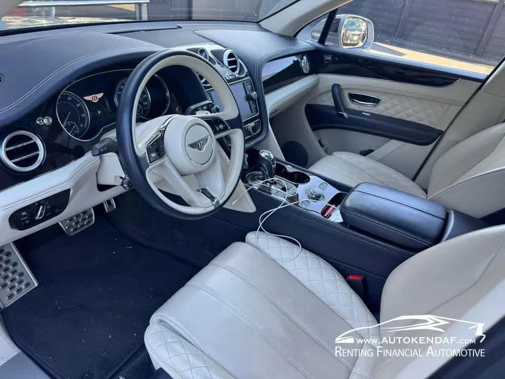 Bentley Bentayga 6.0 W12 auto 06/2016-photo-2