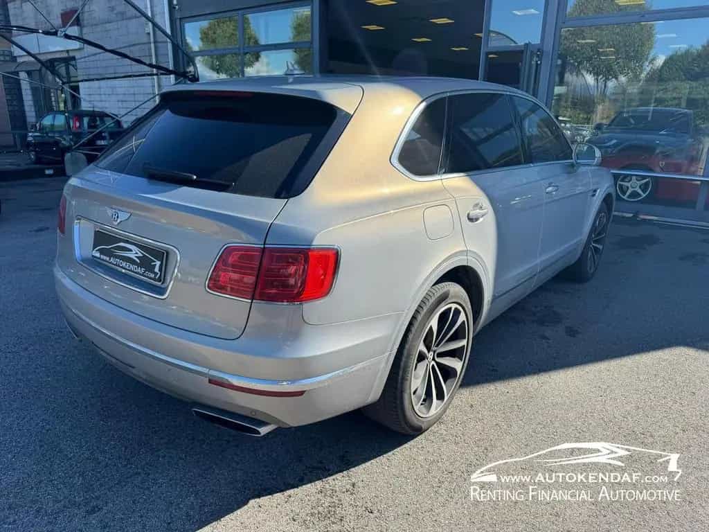 Bentley Bentayga 6.0 W12 auto 06/2016-photo-4
