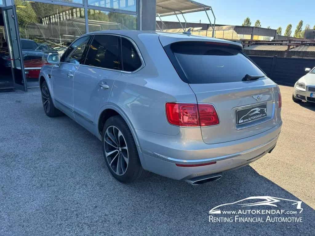 Bentley Bentayga 6.0 W12 auto 06/2016-photo-5