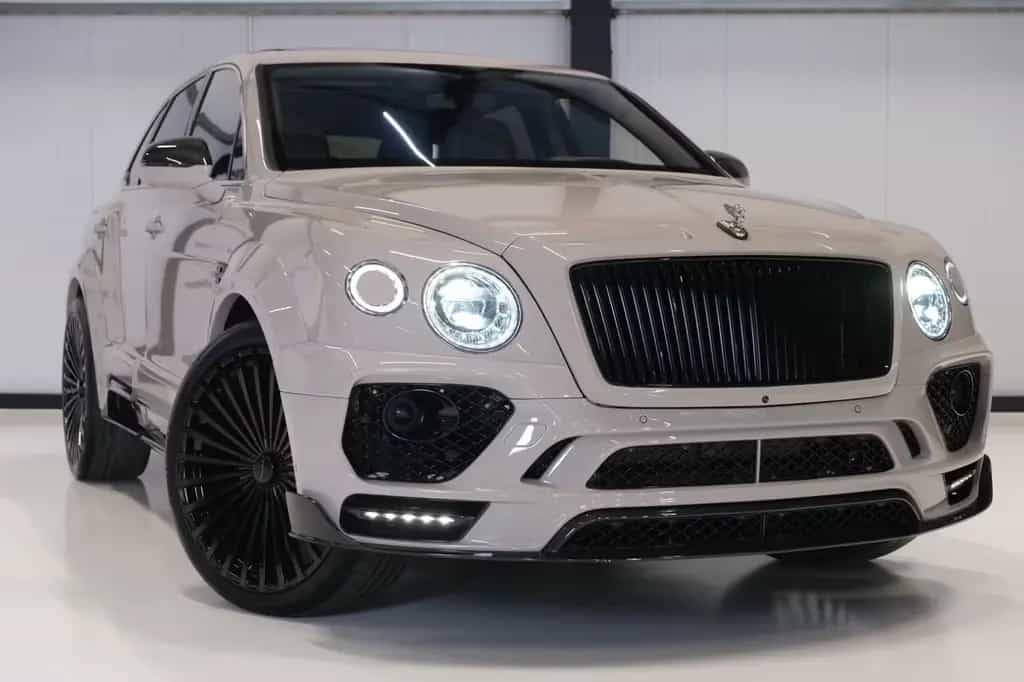 Bentley Bentayga W12 Mansory 700 Topzustand 03/2017-photo-0