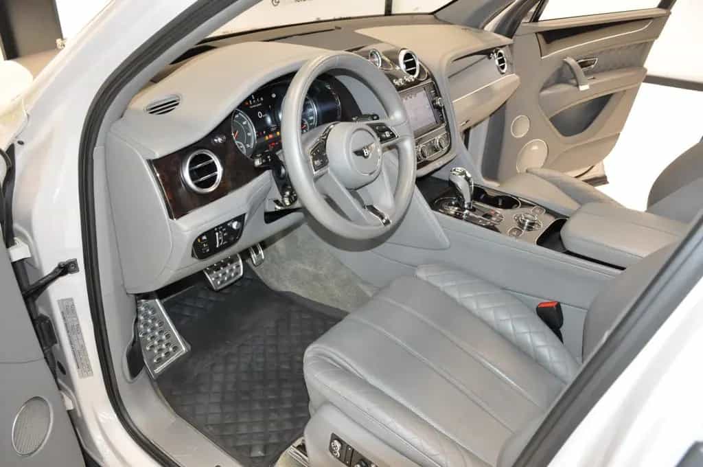 Bentley Bentayga W12 Mansory 700 Topzustand 03/2017-photo-2