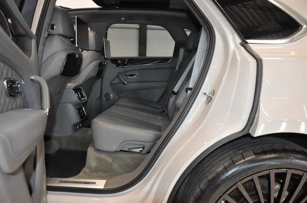 Bentley Bentayga W12 Mansory 700 Topzustand 03/2017-photo-6