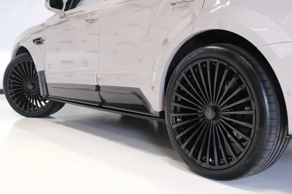 Bentley Bentayga W12 Mansory 700 Topzustand 03/2017-photo-9