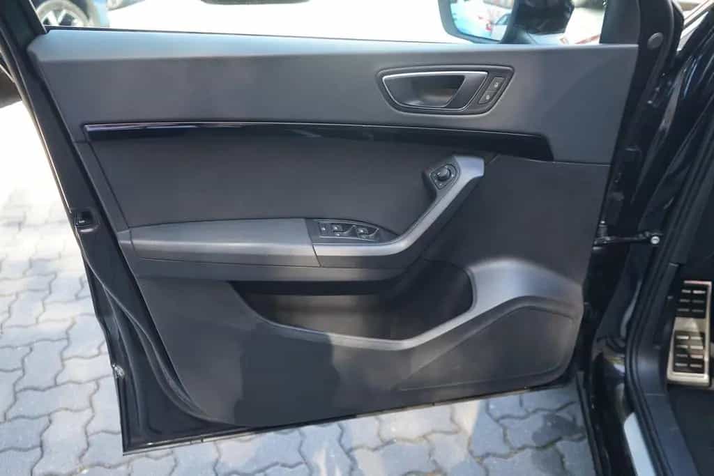 Seat Ateca 2.0 TSI FR 4Drive LED Navi Panorama ACC 08/2019-photo-25
