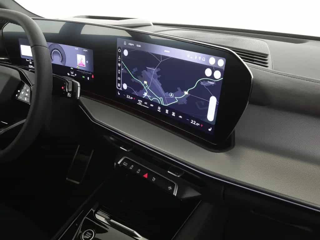 Audi Q3 SUV TFSI quattro 195 kW S tronic  LED Navi He 10/2025-photo-12