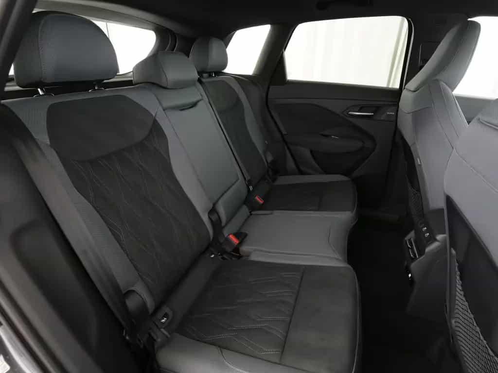 Audi Q3 SUV TFSI quattro 195 kW S tronic  LED Navi He 10/2025-photo-14