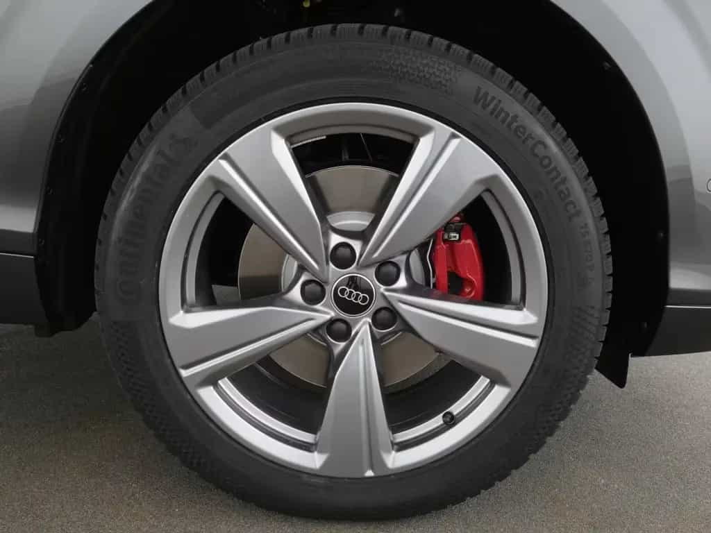 Audi Q3 SUV TFSI quattro 195 kW S tronic  LED Navi He 10/2025-photo-18