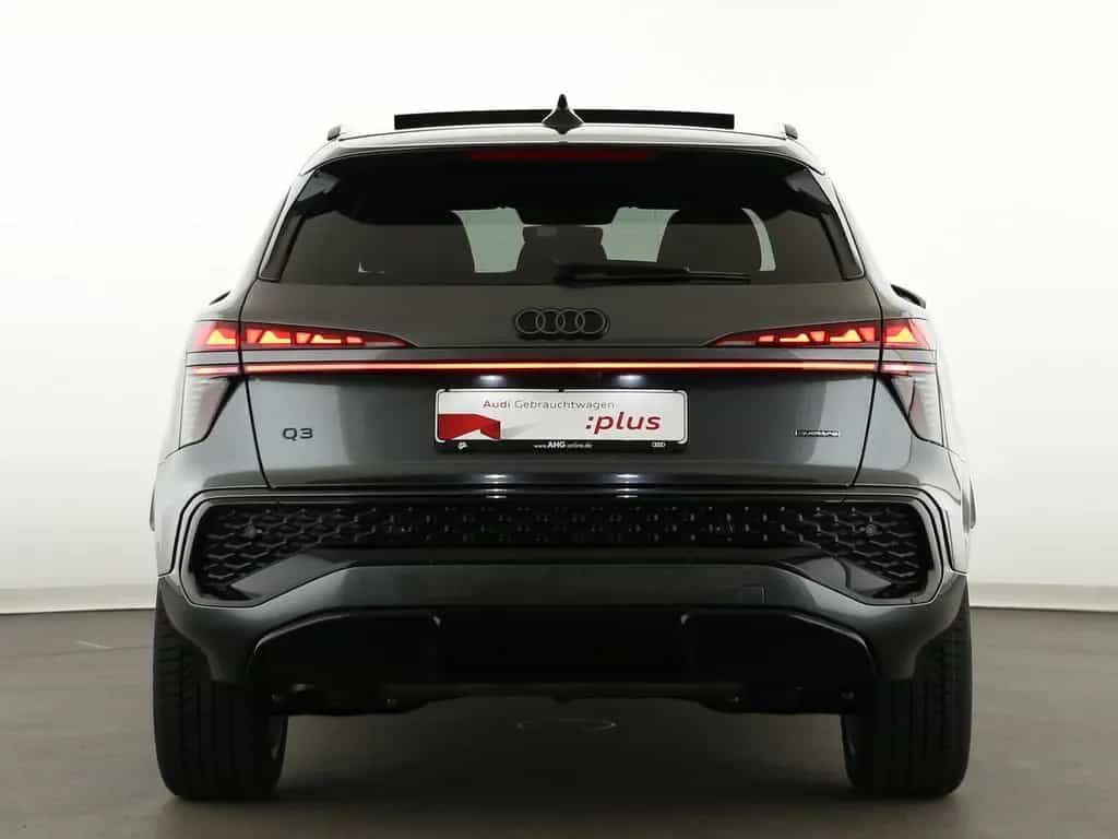 Audi Q3 SUV TFSI quattro 195 kW S tronic  LED Navi He 10/2025-photo-5
