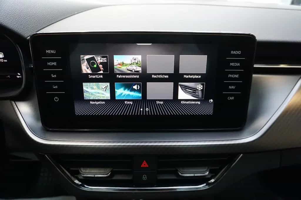 Skoda Kamiq Monte Carlo DSG, NAVI, GLASDACH, LED, AHZV 04/2020-photo-8