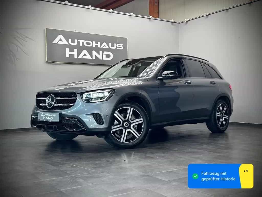 Mercedes-Benz GLC-Class 300d*4-MATIC*PANO*NIGHT*HEAD-UP*2.HAND* 10/2019-photo-0