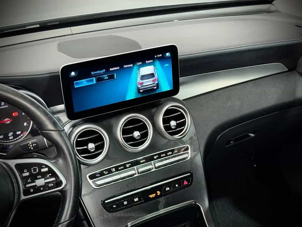 Mercedes-Benz GLC-Class 300d*4-MATIC*PANO*NIGHT*HEAD-UP*2.HAND* 10/2019-photo-12