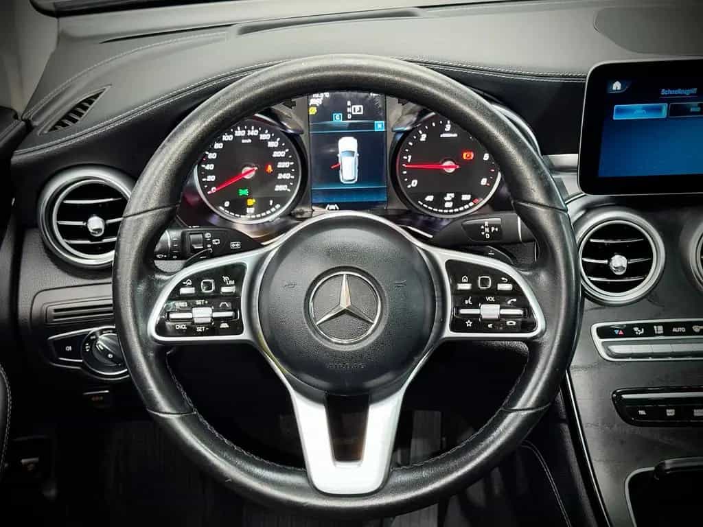 Mercedes-Benz GLC-Class 300d*4-MATIC*PANO*NIGHT*HEAD-UP*2.HAND* 10/2019-photo-13
