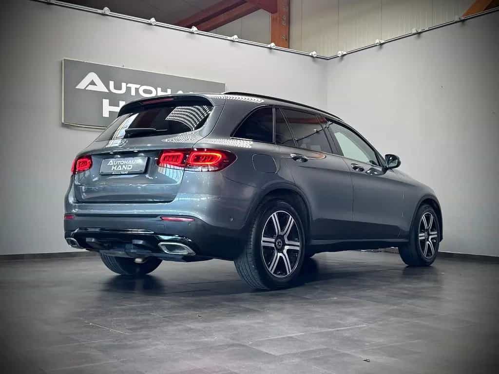 Mercedes-Benz GLC-Class 300d*4-MATIC*PANO*NIGHT*HEAD-UP*2.HAND* 10/2019-photo-4
