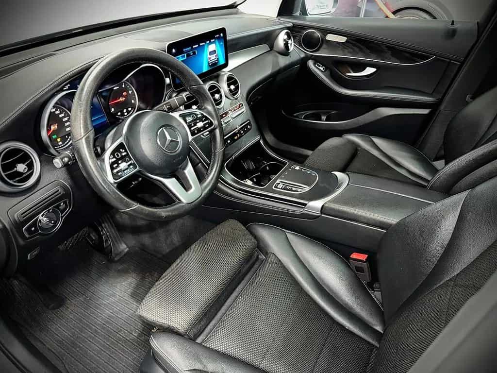Mercedes-Benz GLC-Class 300d*4-MATIC*PANO*NIGHT*HEAD-UP*2.HAND* 10/2019-photo-8
