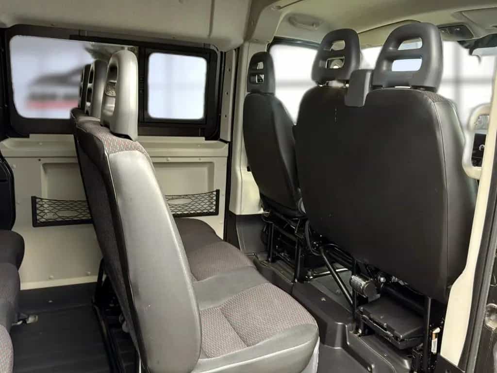 Peugeot Boxer Kombi 333 L2H2+ROLLSTUHLTRANSPORT+9-SITZER 06/2018-photo-12