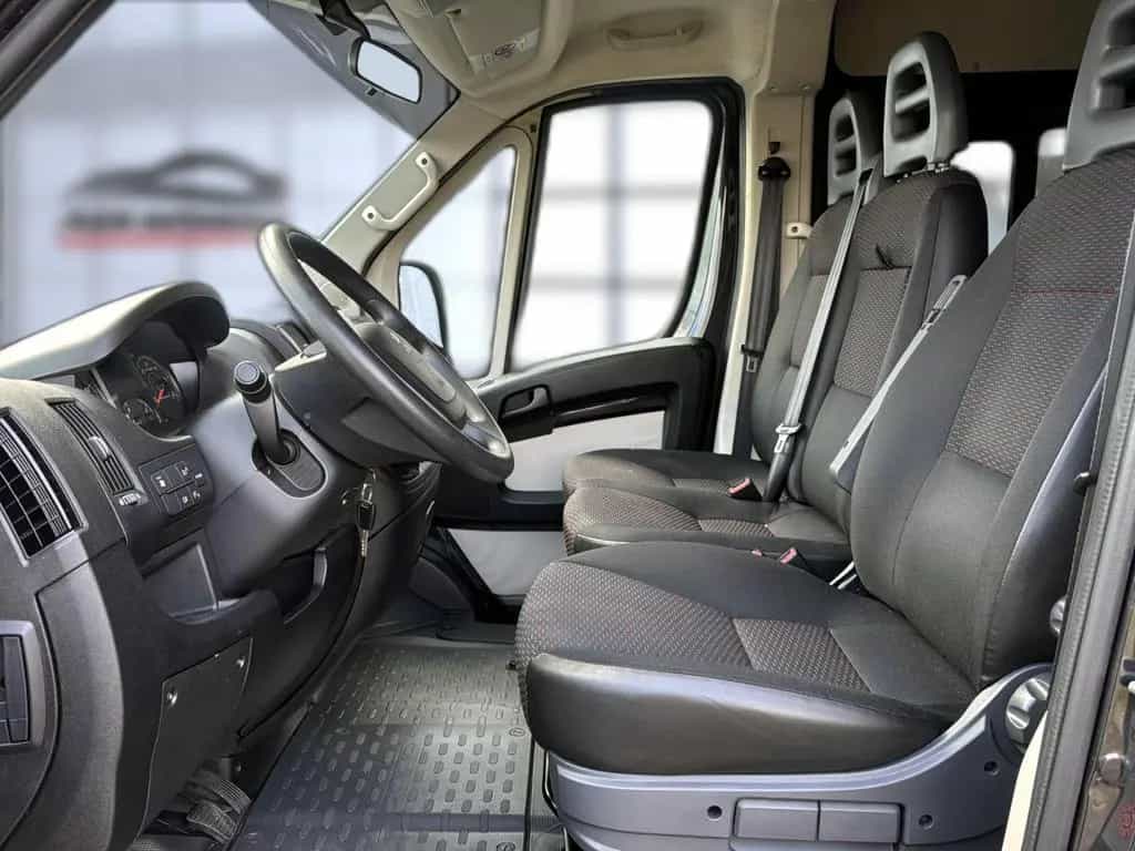 Peugeot Boxer Kombi 333 L2H2+ROLLSTUHLTRANSPORT+9-SITZER 06/2018-photo-8