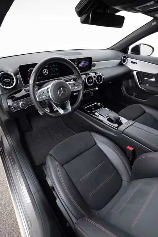 Mercedes-Benz A-Class AMG Rückfahrkamera Sportsitze Automatik 11/2018-photo-9