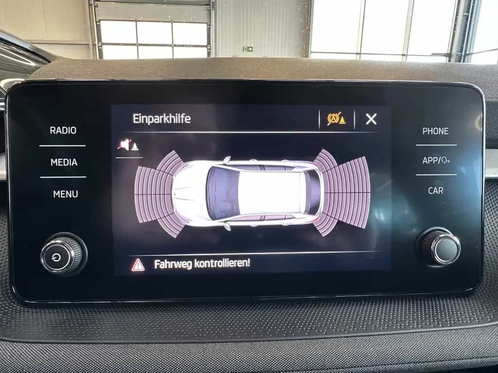 Skoda Fabia Tour *1. Hand*Klima*MirrorLink*LED*PDC* 02/2022-photo-12