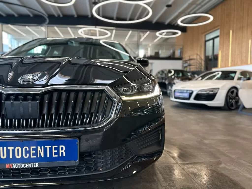 Skoda Fabia Tour *1. Hand*Klima*MirrorLink*LED*PDC* 02/2022-photo-2