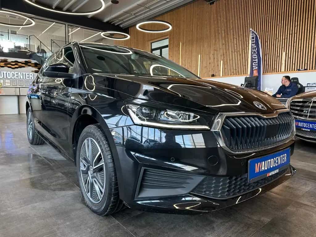 Skoda Fabia Tour *1. Hand*Klima*MirrorLink*LED*PDC* 02/2022-photo-3
