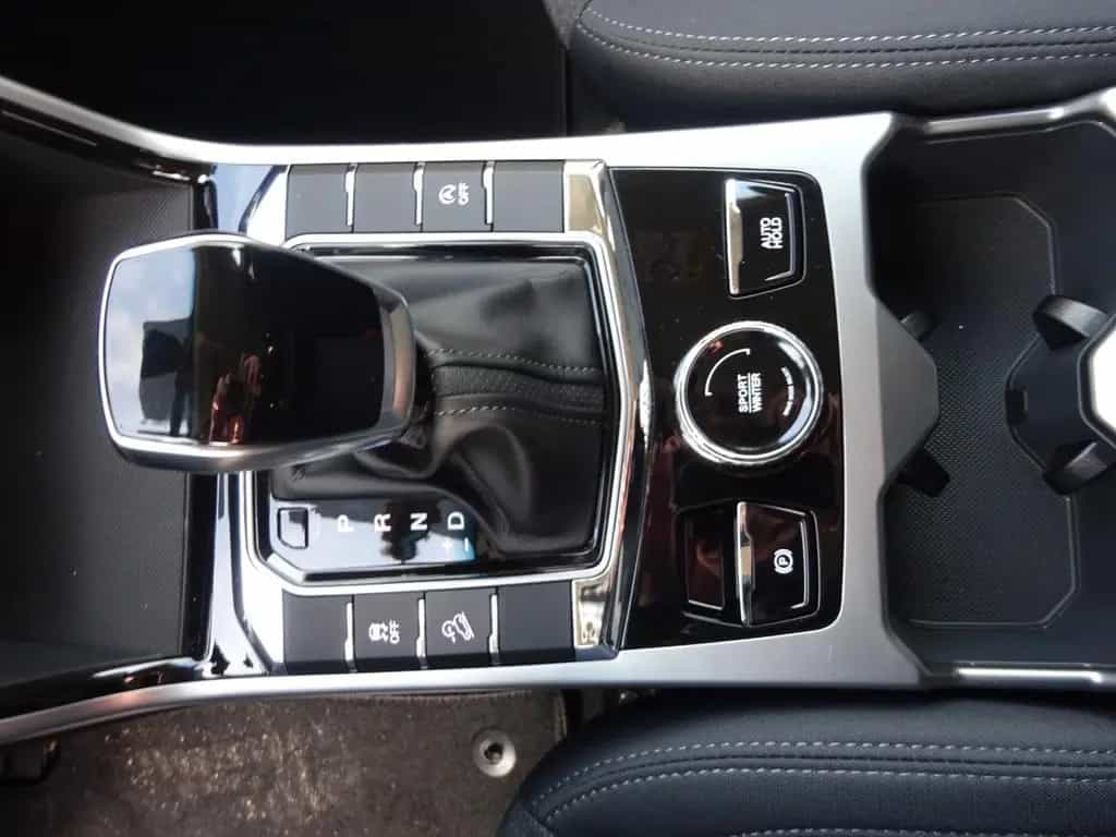 KGM Korando 1.5 T-GDI Nomad AUTOMATIK 10/2025-photo-15