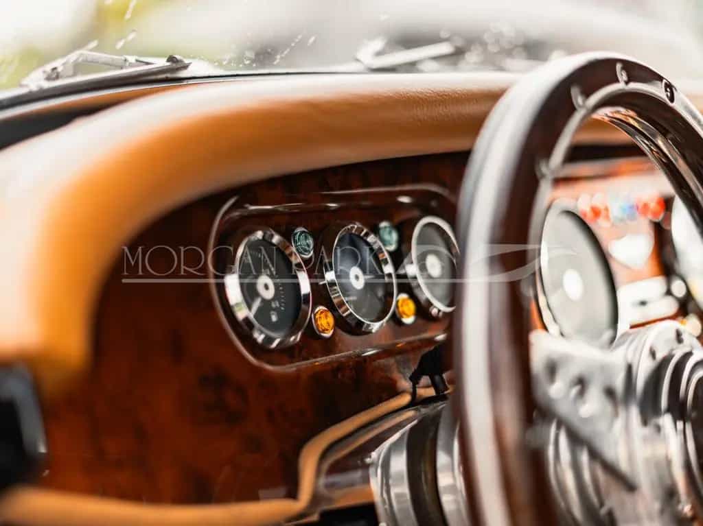 Morgan Plus 4 GDI mit außerordentlicher Ausstattung 10/2015-photo-9