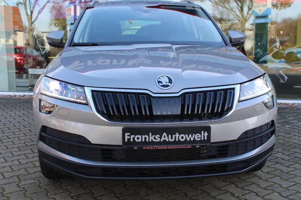 Skoda Karoq 1.5l Style DSG /AHK/LED 11/2017-photo-10