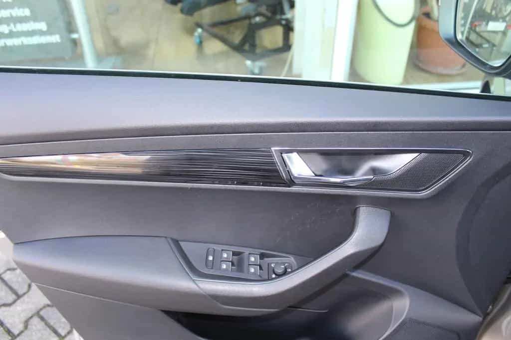 Skoda Karoq 1.5l Style DSG /AHK/LED 11/2017-photo-16