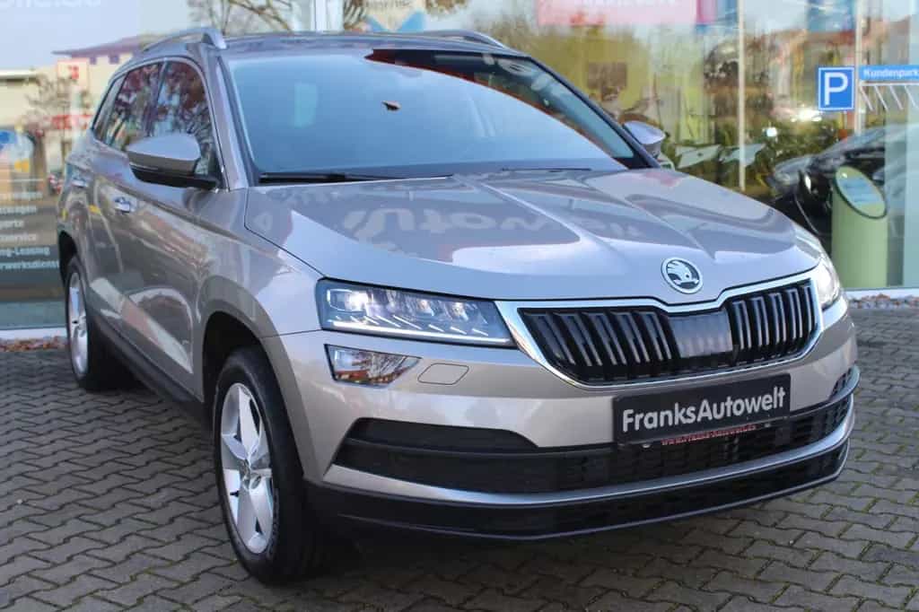 Skoda Karoq 1.5l Style DSG /AHK/LED 11/2017-photo-3